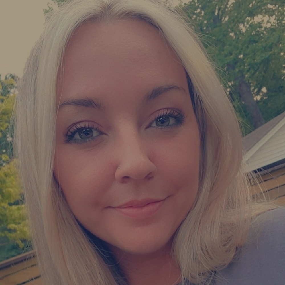 Meet your Posher, Haley
